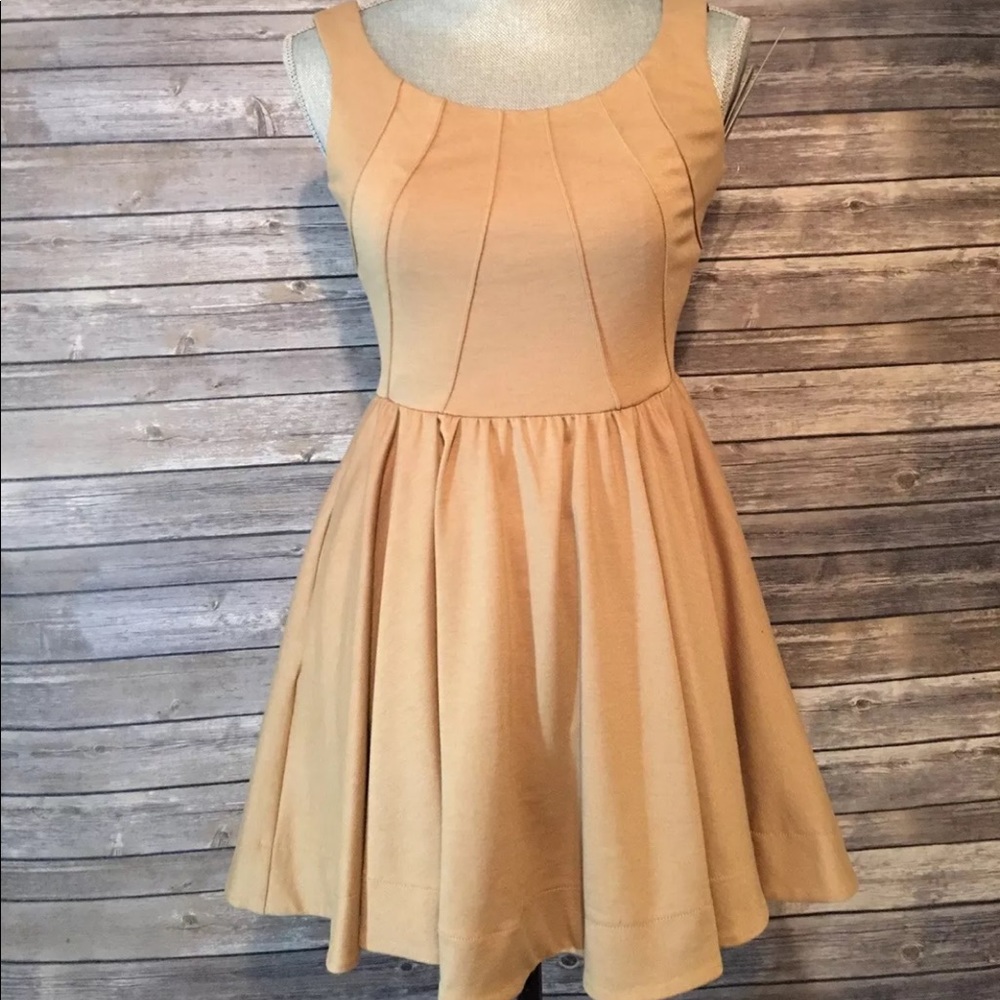 NWT XOXO Taupe Babydoll Dress Size 0   $68